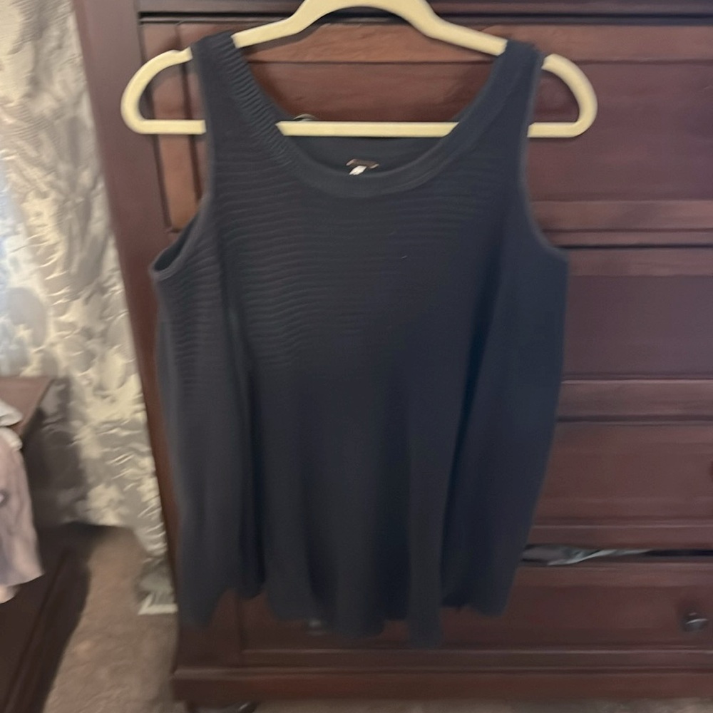 💜SOLD💜 Free people sweater